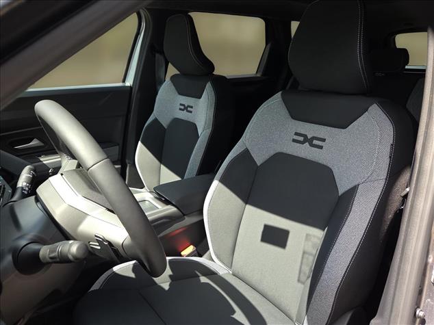 Dacia BIGSTER Bigster 1.2 TCe Hybrid-G 150 Journey 4x4 2026