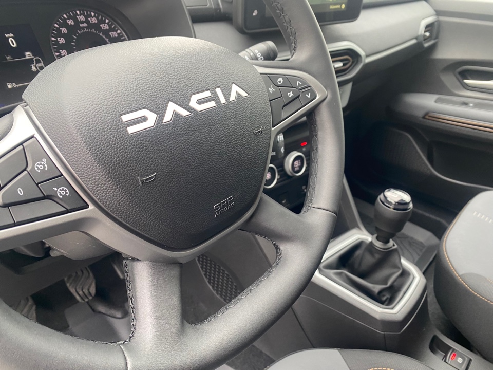 Dacia JOGGER Jogger 1.6 Full Hybrid 140 Extreme MMT 7os. 2024